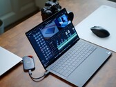 Il Dell XPS 14 (2026) pesa 1,44 kg (3,18 libbre).