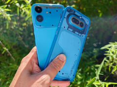 da Links: Nothing Phone (4b) e (4a)