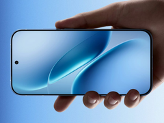 Il display di iQoo Z11 Turbo. (Fonte: iQoo)