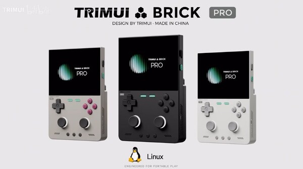 Il TrimUI Brick Hammer Pro è dotato di un guscio in policarbonato e di un processore Allwinner.