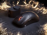 SteelSeries Rival Pro (nella foto) ha una forma ergonomica.