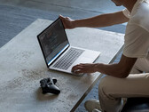 Il Surface Laptop Studio 2 potrebbe essere difficile da distinguere dal suo predecessore, nella foto. (Fonte: Microsoft)