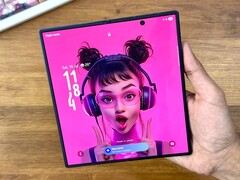 Il successore di Galaxy Z Fold7 (nella foto) dovrebbe offrire un display completamente privo di pieghe, simile a quello del primo iPhone Fold di Apple. (Fonte: Techdroider)