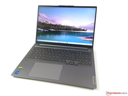 In recensione: Lenovo ThinkBook 16 G4+. Dispositivo campione per la recensione fornito da: