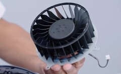 Sembra che un terzo tipo diverso di ventola sia stato mostrato nel video ufficiale di presentazione della PS5. (Fonte immagine: Sony)