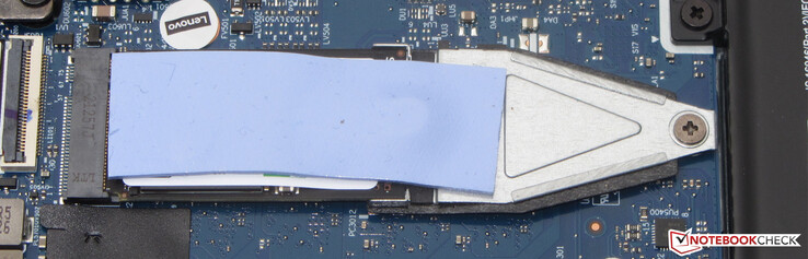 Un'unità SSD NVMe funge da unità di sistema.