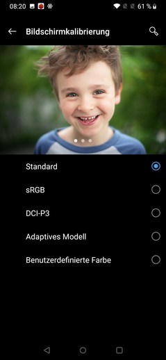 Le opzioni per i colori dello schermo del OnePlus 6T