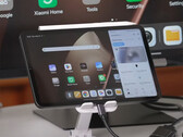 Lo Xiaomi Pad Mini collegato ad un monitor esterno tramite una delle sue porte USB 3.2 Type-C. (Fonte: Xiaomi)