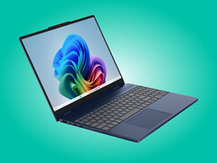L’IdeaPad 5 2-in-1 15IWC11 nel colore Luna Grey.