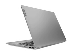 Recensione del computer portatile Lenovo IdeaPad S540-15IML, dispositivo di test fornito da: