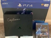 Console PlayStation 4 autografata da CoryxKenshin ora su eBay per 25.000 dollari (Fonte: eBay)