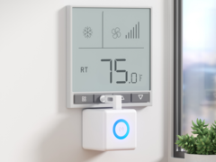 Il Fingerbot Sense consente di premere un pulsante senza contatto o a distanza. (Fonte: Adaprox via Kickstarter)