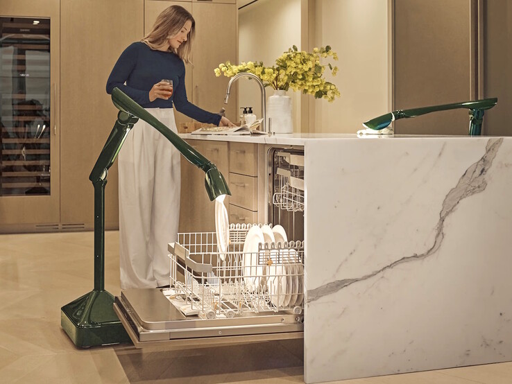 Una coppia di lampade Lume mentre caricano la lavastoviglie e riordinano la cucina.