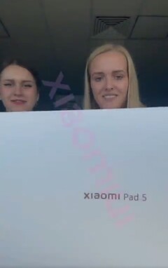 Xiaomi Pad 5 unboxing. (Fonte immagine: nsv.by)