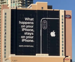 Apple pubblicizza che l&#039;iPhone è privato, ma i sostenitori della privacy si sono accaniti sul sistema CSAM proposto da Apple. (Immagine: Engadget)