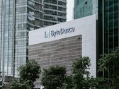 Il logo di ByteDance sull'edificio degli uffici dell'azienda a Singapore (Fonte: Claudio Schwarz - Unsplash)