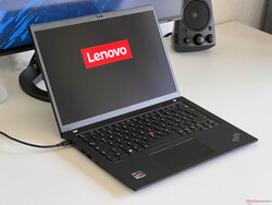 In recensione: Lenovo ThinkPad T14s G4. Dispositivo di prova fornito da: