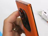L'X2 Pro può sopravvivere? (Fonte: JerryRigEverything via YouTube)