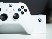 Anche l'umile controller Xbox deve essere aggiornato a metà generazione. (Fonte: Mika Baumeister)