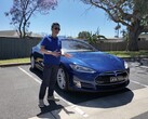 La Tesla Model S 70D del 2015 di Tom ha percorso oltre 121.000 km o 75.000 miglia. (Fonte immagine: Ludicrous Feed via YouTube)