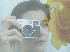 La fotocamera digitale Fujifilm X half utilizza un sensore da 1 pollice in un corpo compatto. (Fonte: Fujifilm)