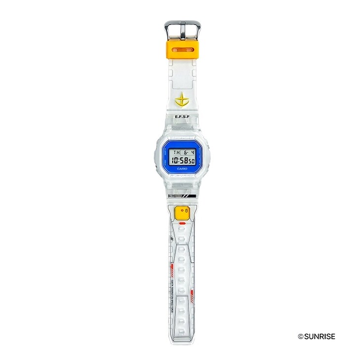 Casio G-Shock x Mobile Suit Gundam DW-5600 visualizzato