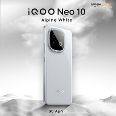 L'iQoo Neo 10 nella colorazione Alpine White