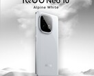 L'iQoo Neo 10 nella colorazione Alpine White
