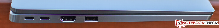 A sinistra: Thunderbolt 3 x 2 + porte ricarica, HDMI USB 3.1 alimentata