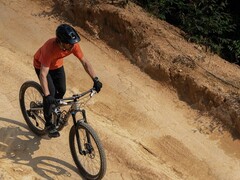 La versione software 9.55.3.2 sta per essere distribuita all'Amazfit T-Rex 2. (Fonte: Amazfit)