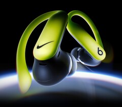 I Powerbeats Pro 2 - Nike Special Edition presentano i loghi di Beats e Nike su ciascun auricolare.