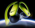 I Powerbeats Pro 2 - Nike Special Edition presentano i loghi di Beats e Nike su ciascun auricolare.