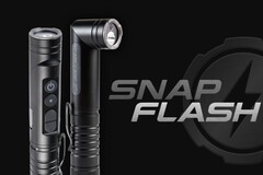 La telecamera di ispezione wireless SnapFlash ha una torcia integrata nella sua testa girevole.