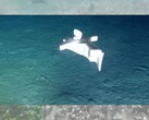 Un'immagine del robot sul fondo dell'oceano (Fonte: team di ricerca; modifica)