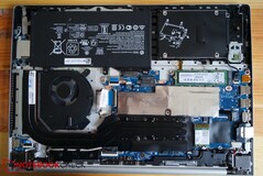 Uno sguardo al ProBook 450 G6 con il pannello inferiore rimosso