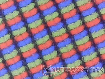 Matrice di subpixel opachi con un po' di granulosità