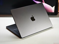Il MacBook Pro di prossima generazione potrebbe essere commercializzato come MacBook Ultra.