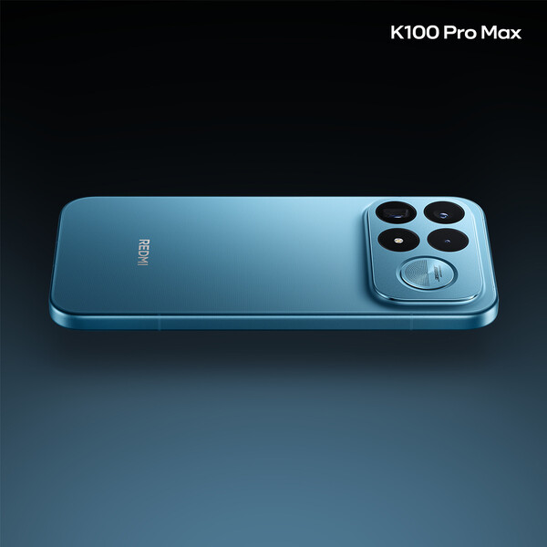Lo Xiaomi K100 Pro Max nella colorazione Wind Chaser Blue.