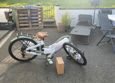 Recensione della e-bike Touroll B2 senza imballaggio