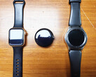 Il Pixel Watch tra un Apple Watch e un Samsung Galaxy Watch. (Fonte immagine: u/tagtech414)
