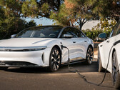 Lucid sta introducendo la ricarica bidirezionale per i suoi Air EV tramite un aggiornamento OTA. (Fonte: Lucid)