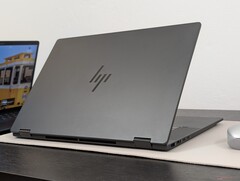 HP OmniBook X Flip 16 fa molte cose giuste rispetto alla sua immediata concorrenza (Fonte: Notebookcheck)