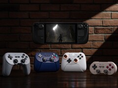 Esistono solo quattro controller 8BitDo con piena compatibilità con Steam Deck e SteamOS. (Fonte immagine: 8BitDo)