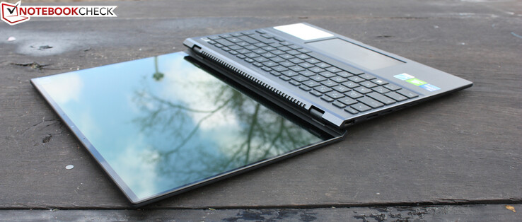 ASUS ZenBook 14X OLED UX5400EA-L7154W con 3K-OLED e Nvidia MX 450