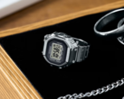 L'orologio ad anello Casio CRW-001-1JR (nella foto) ha circa 2 anni di durata della batteria con la cella SR621SW. (Fonte: Casio)