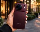 Quest’anno Vivo trasforma il normale X500 in un modello di punta dotato di fotocamera di livello professionale.