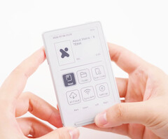 Xteink X3 è uno degli e-reader più piccoli sul mercato, con un display da 3,7 pollici.