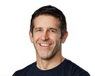 John Ternus è il nuovo CEO di Apple dopo i 15 anni di mandato di Tim Cook.