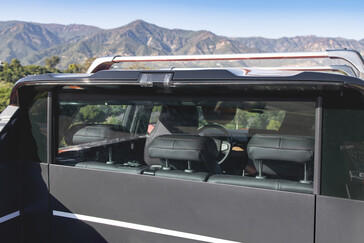 La porta Houdini della Fisker Alaska dovrebbe consentire un'ampia flessibilità in caso di necessità. (Fonte: Fisker)