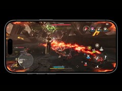 Gioco su iPhone 17 Pro Max alimentato dal chip A19 Pro, che mostra un combattimento ad alta intensità con grafica dettagliata e controlli sullo schermo. (Fonte immagine: Apple)